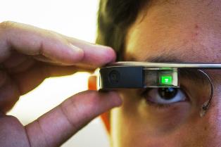 How Google Glass helps Boeing build airplanes
