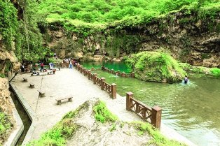 انخفاض في أعداد السياح العمانيين المسافرين إلى الخارج