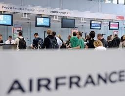 إلغاء 20 % من رحلات (إير فرانس) بسبب الاضراب