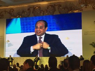 الرئيس المصرى يتعهد بحل ازمة النقد الاجنبى