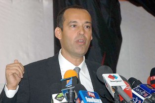 الجزائريون أنقذوا سياحة تونس.. وسنلغي الضريبة عليهم