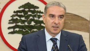 وزير سياحة لبنان يتفقد المواقع السياحية بأنفه