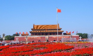 خبرا : تنويع المصادر المصدرة للسياح لامتصاص آثار صعود الدرهم