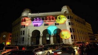 الجزائر تحتضن أول طبعة وطنية لمهرجان فن الشارع تحت شعار (العاصمة بالالوان)