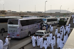 27 ألف حاج يغادرون ميقات ذو الحليفة الى مكة المكرمة