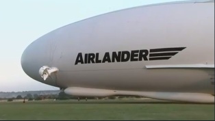 بالفيديو .. تحطم أكبر طائرة في العالم خلال رحلة تجربتها