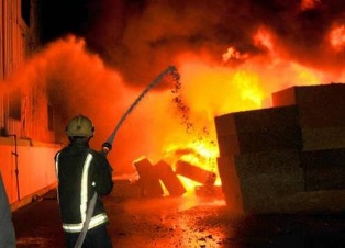 سعودي يحرق فندقاً في جدة للتخلص من زوجته