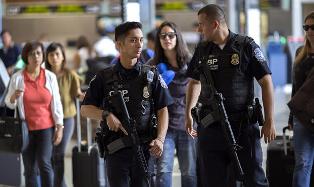 عودة العمل بمطار لوس أنجلوس بعد شائعة إطلاق نار بالمطار