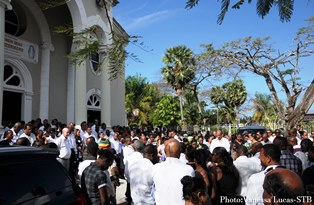 Well-known Seychellois bassist Keren Jeannevol laid to rest