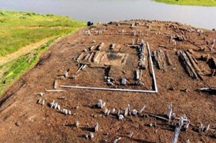 العثور على كأس إيرانية مصنوعة من البرونزية ترجع للقرون الوسطى