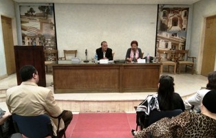 اعادة الاعتبار لتوزيع الكتاب الكتاب مثل رغيف العيش فى الأهمية بالأعلى للثقافة