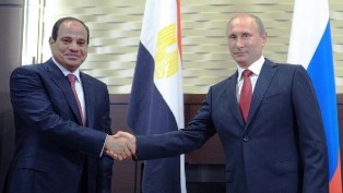 السيسي وبوتين يبحثان سبل عودة الرحلات الجوية لمصر