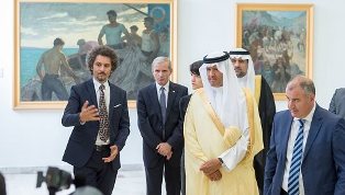 الأمير سلطان يزور المسجد التاريخي والمتحف الوطني في تيرانا