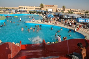 الفنادق والقرى السياحية بمطروح كاملة العدد في عيد الاضحي