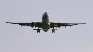 تقرير اخبارى ..عمالقة صناعة الطائرات في العالم يتجهون بحذر إلى السوق الإيرانية