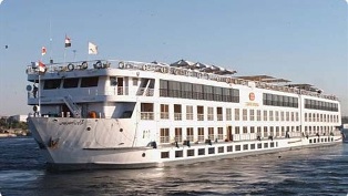 27 فندقا عائما بين الأقصر وأسوان خلال الفترة الحالية