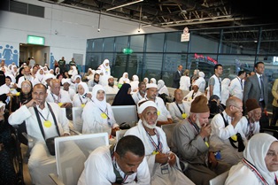 مصرللطيران تسير 24 رحلة جوية غدا الاحد الي مطار القاهرة لنقل 5000 حاجا