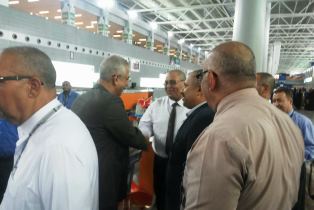 رئيس مصر للطيران للخطوط الجوية يتابع من مطار جدة سير رحلات عودة الحجاج