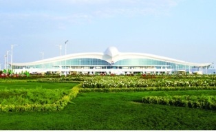 عشق آباد تفتتح مطار جديد على شكل طائر