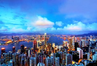 PolyU Study finds tourists resilient to Hong Kong weather