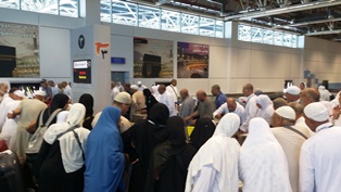 مصرللطيران تنقل 9 آلاف حاجا على متن 40 رحلة جوية اليوم و غدا