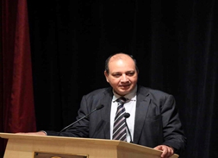 الدكتور خالد عزب بورشة عمل فى تونس: جئنا إليكم من مكتبة الإسكندرية حاملين قيم التسامح والعطاء