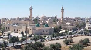 مقامات واضرحة الصحابة بالمزار الجنوبي تشهد حركة سياحية نشطة