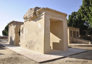 انتهاء أعمال ترميم مقصورة الزورق الملكي للملك تحتمس الثالث