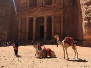 البترا تستضيف مؤتمر (الاستثمار فى السياحة) بمشاركة بمنظّمة السياحة العالمية