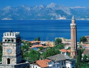 أنطاليا تستعد لاستقبال 3 ملايين سائح روسي العام المقبل