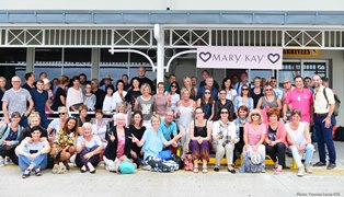 Large Incentive Group from Mary Kay Discovers Beauty of Another Kind in the Seychelles