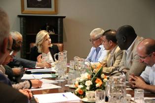 اللومى تلتقى بنقابة عمال وموظفي الوكالة العقارية السياحية