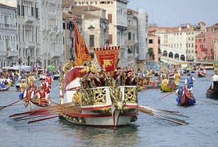 فينيسيا تسجل 25% زيادة فى عدد السياح سنويا
