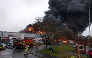 اندلاع حريق في أقدم فندق تاريخى ببريطانيا