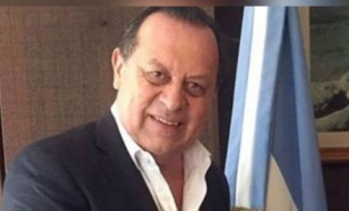 وزير السياحة الأرجنتيني يشيد بالامن والسياحة بمصر