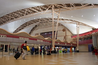 مطار شرم الشيخ يستقبل اليوم أول رحلة طيران بولندية بعد توقف عام