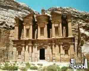 الأردن تستعيد ألف قطعة أثرية سرقها تجار إسرائيليون