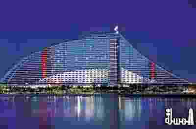 منتجعات وفنادق أبوظبى الجديدة تخطف انظار شركات ووكالات السياحة العالمية بسوق السفر بلندن