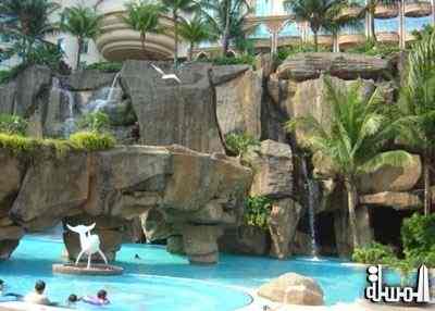 سياحة ماليزيا توقع مذكرة تفاهم لجذب مليون سائح من اليابان