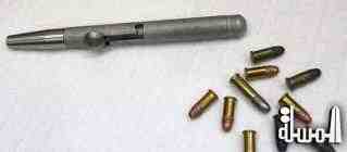 مطار القاهرة يضبط مسدس اغتيالات على هيئة “قلم”