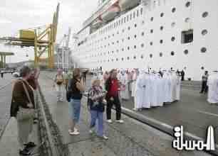 الشارقة تفتتح موسمها الجديد للسياحة البحرية بإستقبال ألفى سائح اوروبى