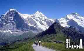 المحميات الطبيعية والحدائق في جبال الالب تستقطب السياح هواة الطبيعة اثناء البيات الشتوي