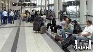 إضراب المراقبين الجويين في لبنان يتسبب في تأخر الرحلات
