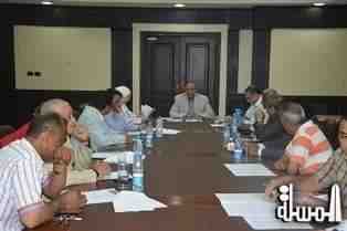 محافظ البحر الأحمر يطالب بتحويل الغردقة وسفاجا والقصير إلى مدن أثرية