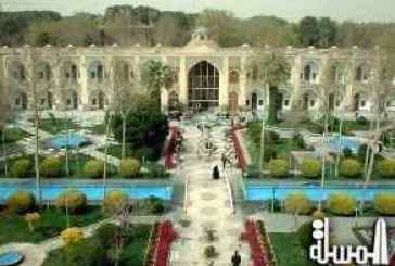 الاندبندنت: إيران تستعد لغزو الغرب سياحيا