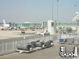 الجزائر تغلق ممرات جوية أمام طائرات ليبية بسبب احداث مطار طرابلس الدولي