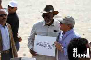 فريمان يروج لسياحة مصر من سفح الهرم بكرتونة ..! بقلم اشرف الجداوى