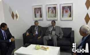 وزير سياحة البحرين يبحث الفرص الاستثمارية مع الشركات العالمية في بورصة برلين