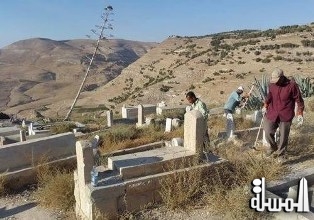 اغلاق مقبرة نوح الاسلامية والمقبرة المسيحية بالكرك