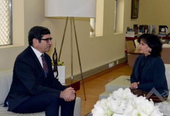 الشيخة مي تبحث مع السفير الأرجنتيني التعاون الثقافي